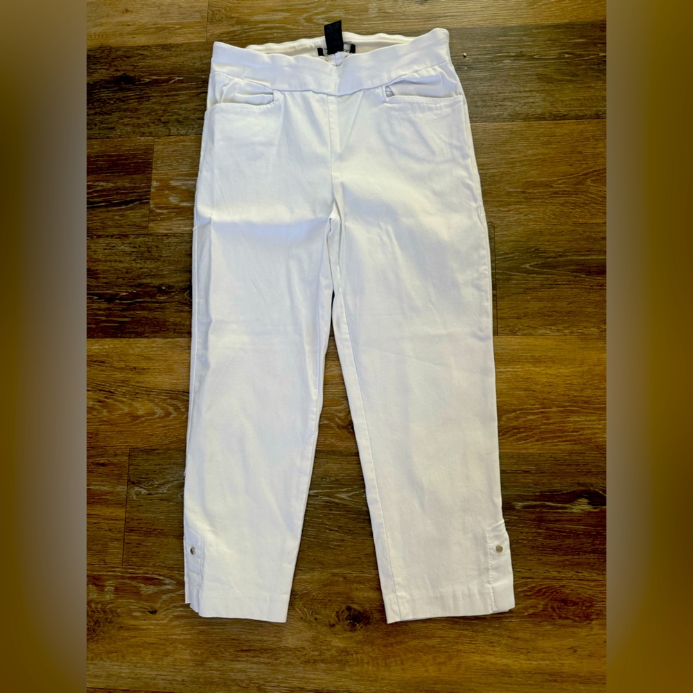 Soft Works size 4 white capri